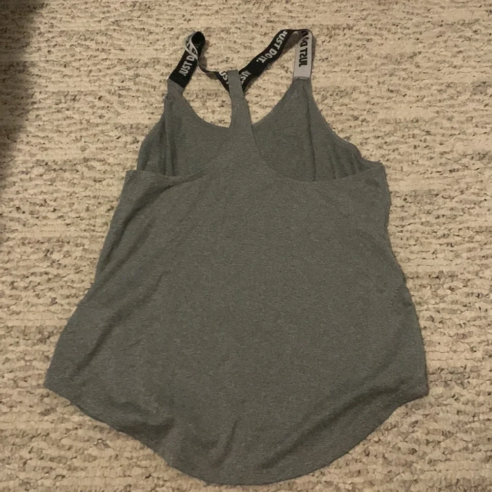Nike Racerback Tank - Picture 4 of 4